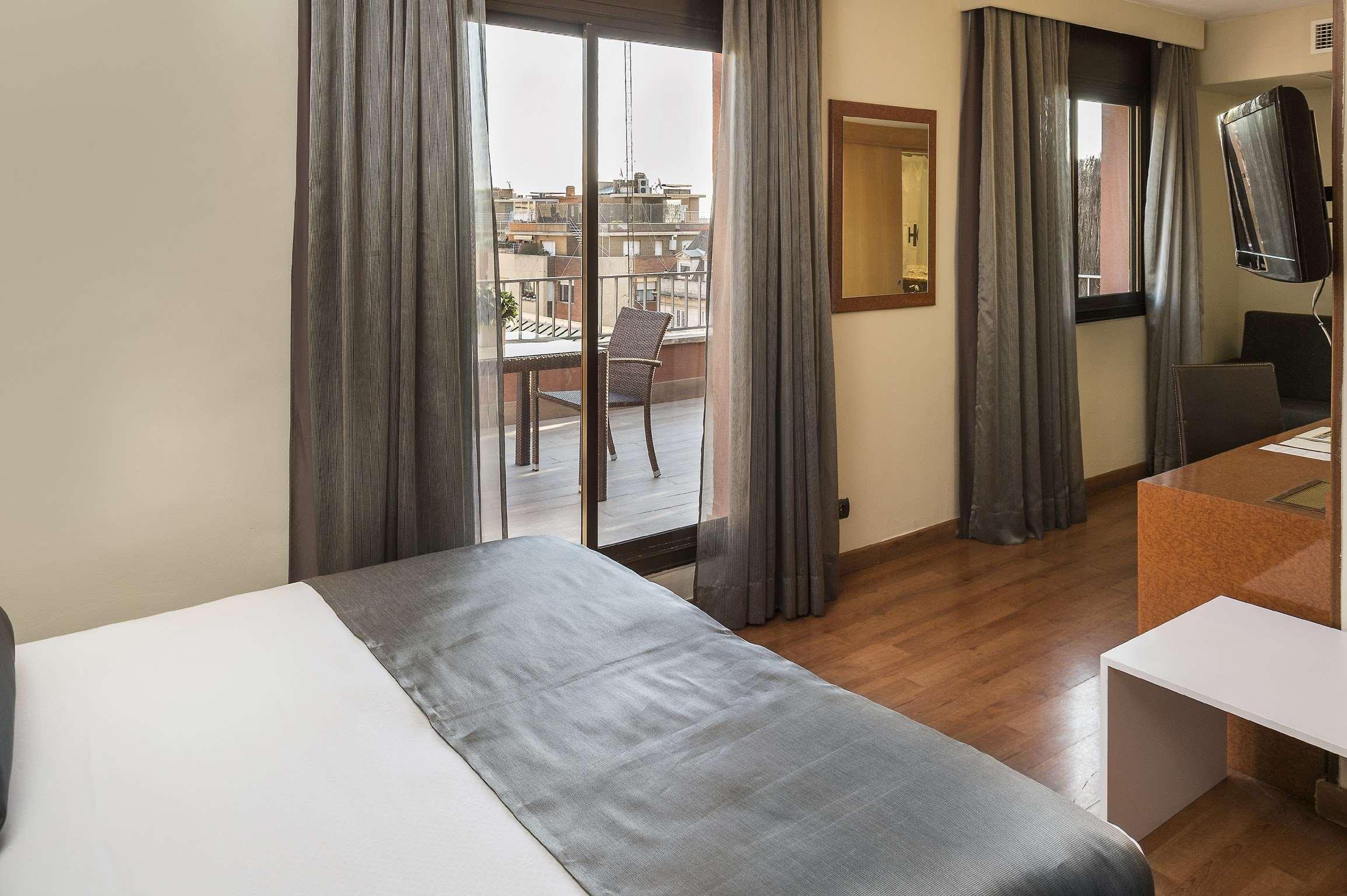 Catalonia Castellnou Hotel Barcelona Kültér fotó