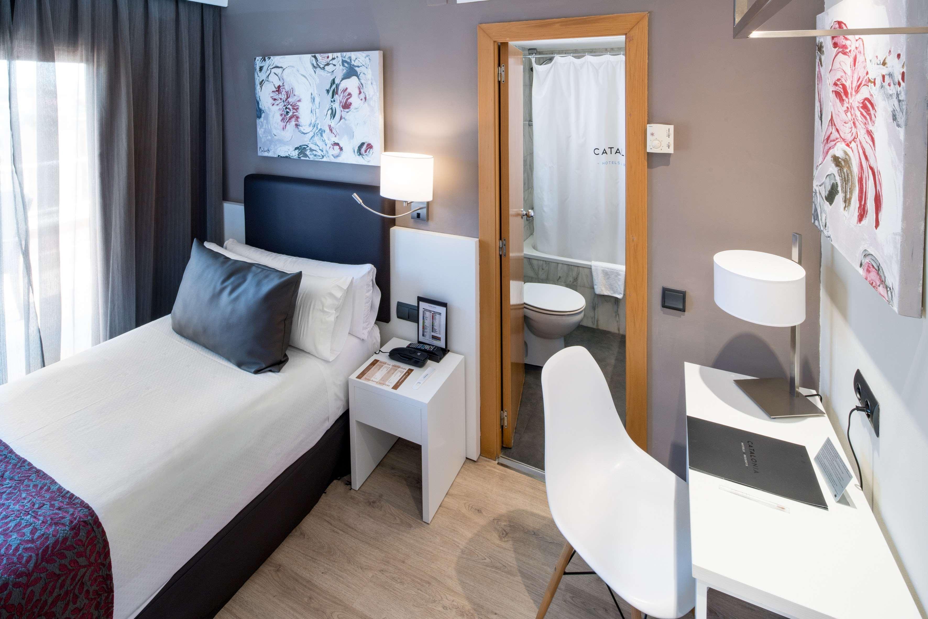 Catalonia Castellnou Hotel Barcelona Kültér fotó