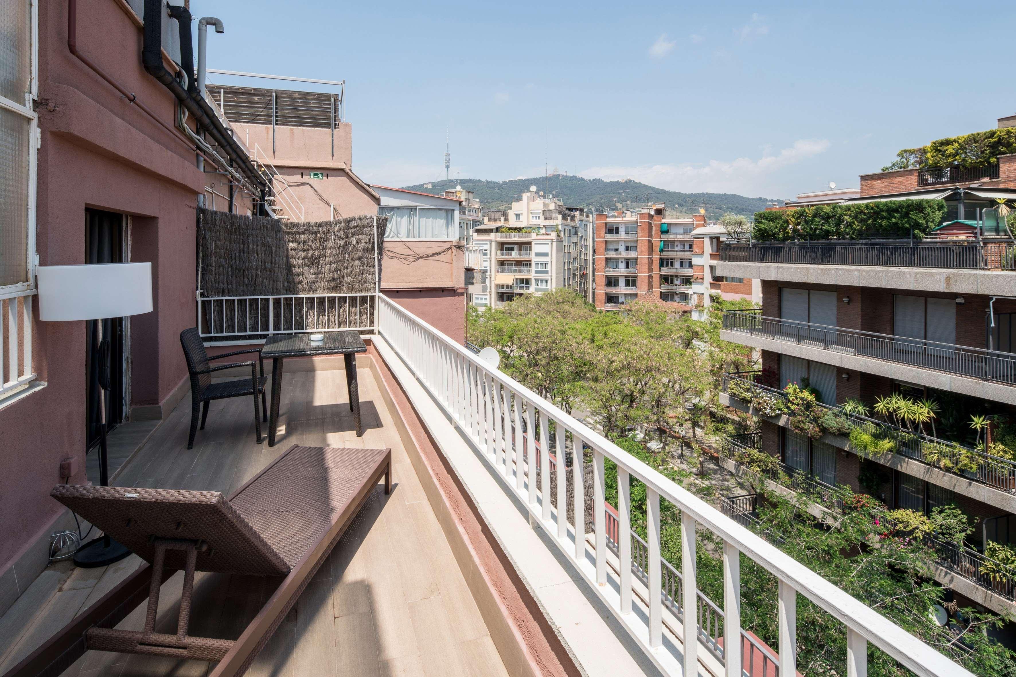 Catalonia Castellnou Hotel Barcelona Kültér fotó